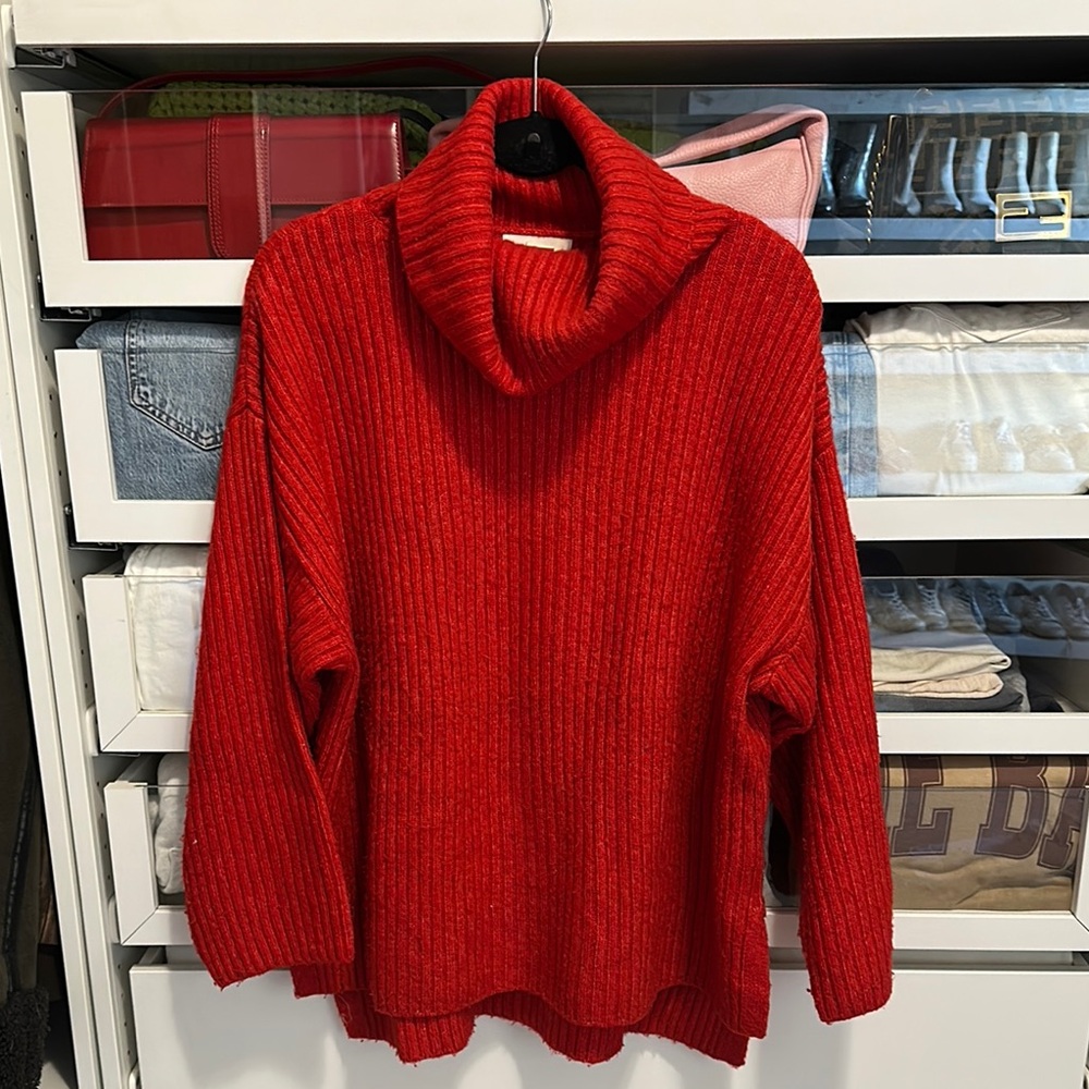 H&M Red Oversized Cowl Neck Chunky Sweater‎